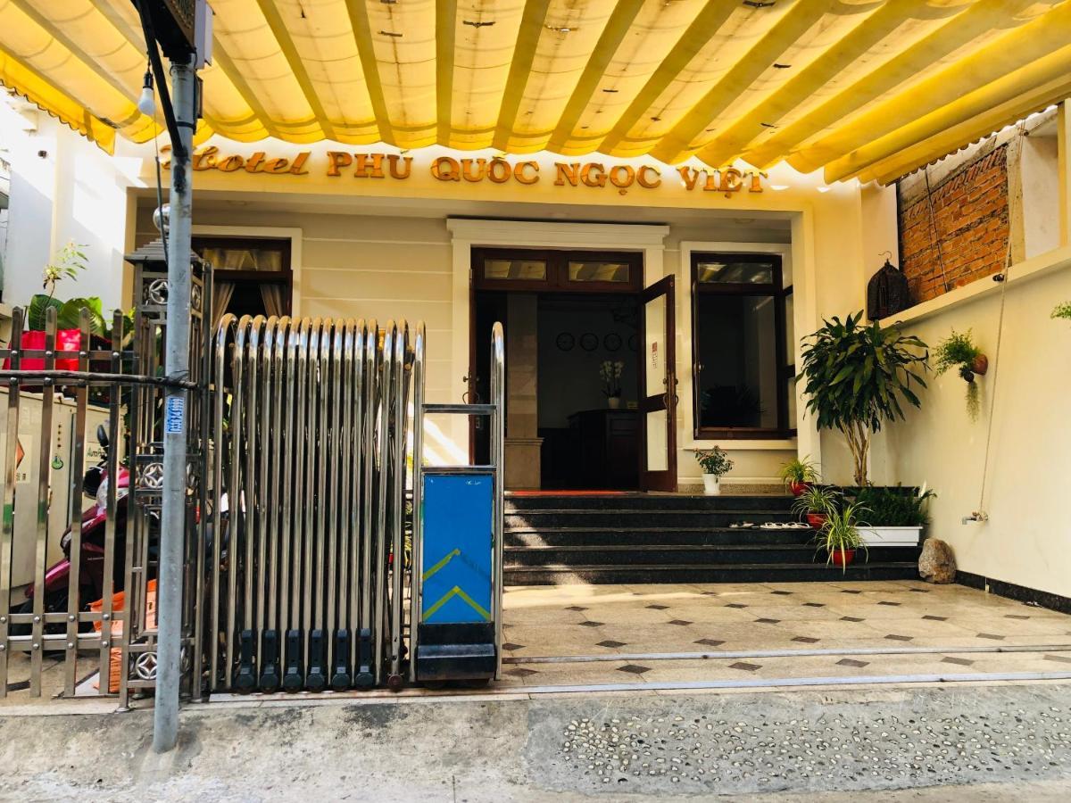 富国岛玉越酒店 外观 照片
