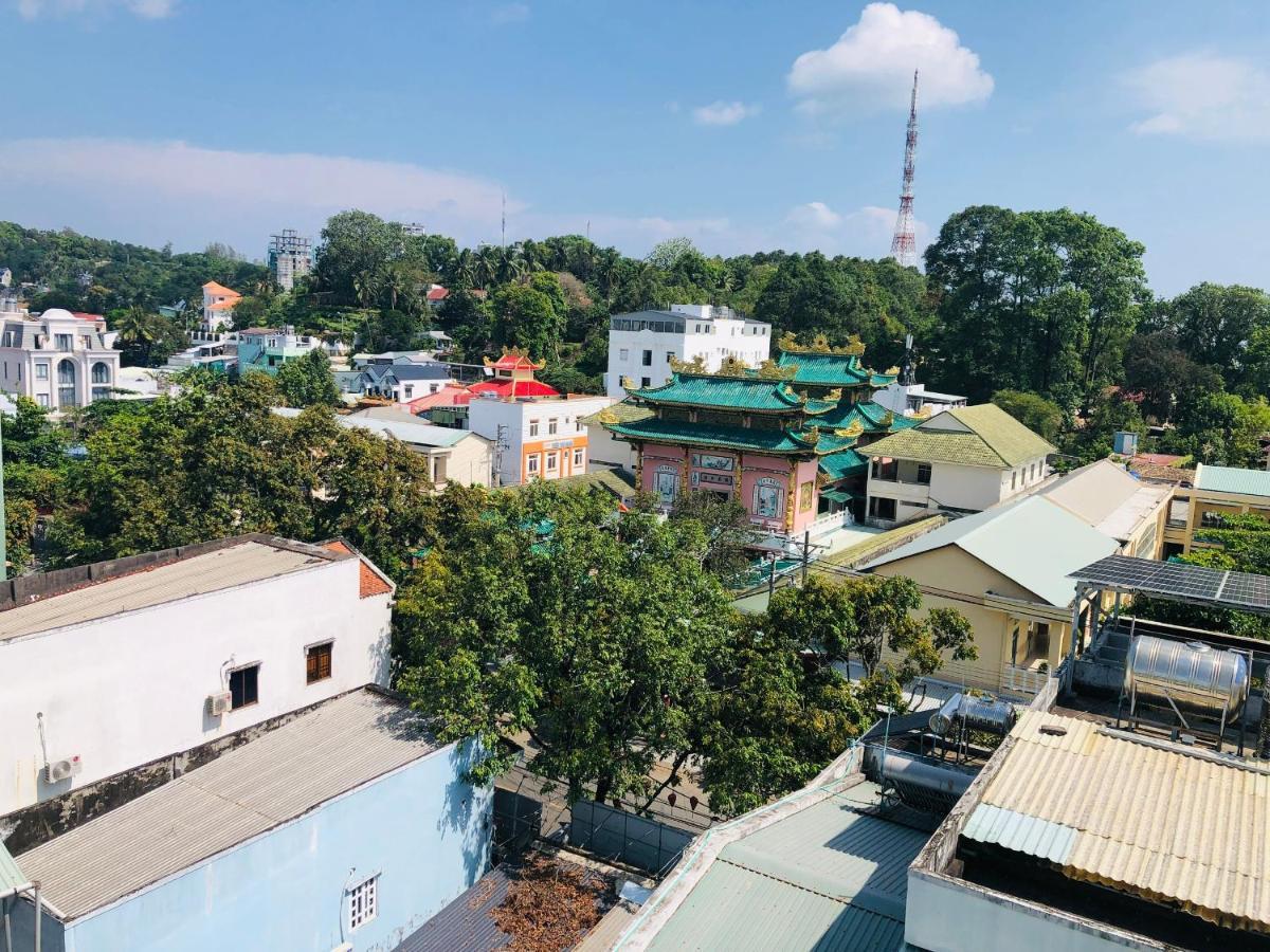 富国岛玉越酒店 外观 照片